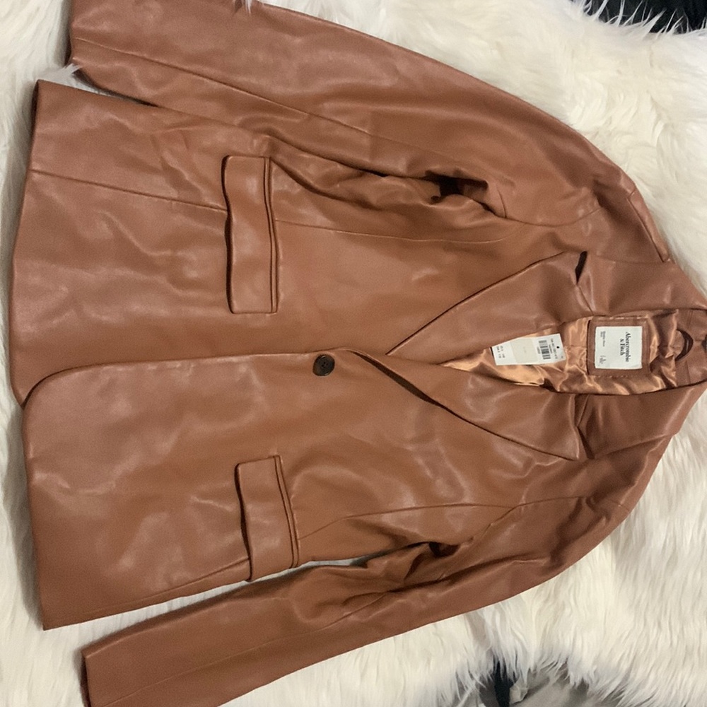 NWT Abercrombie & Fitch faux leather camel blazer